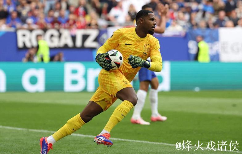 切尔西重燃引进迈尼昂兴趣，与米兰展开初步接洽